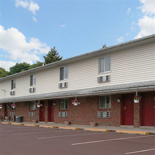 Knights Inn Center Valley Екстер'єр фото