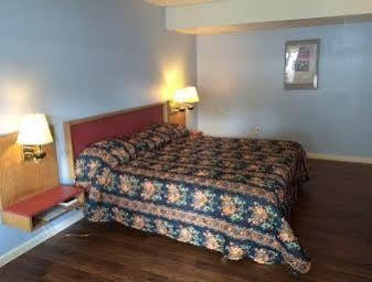 Knights Inn Center Valley Екстер'єр фото